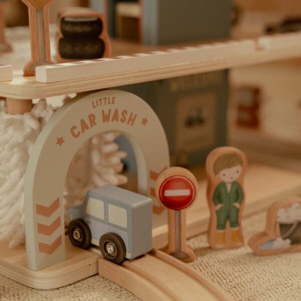 Garage multipiano in legno