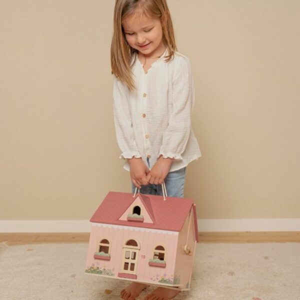 Wooden portable dollhouse FSC