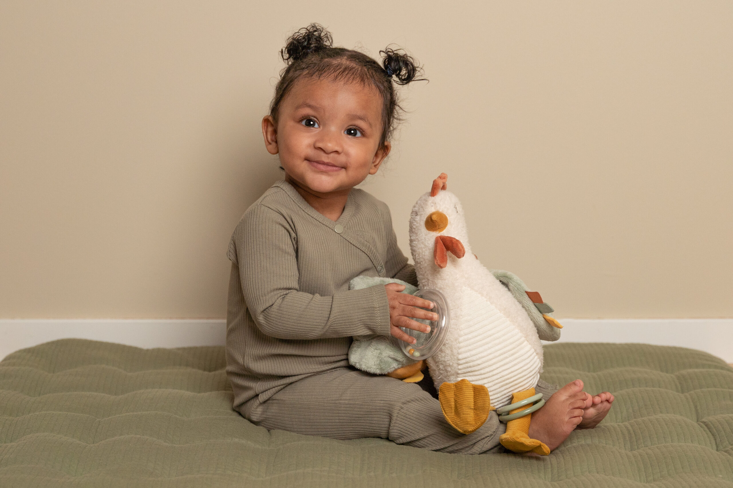 Activity chicken 25cm Little Farm - immagine 3